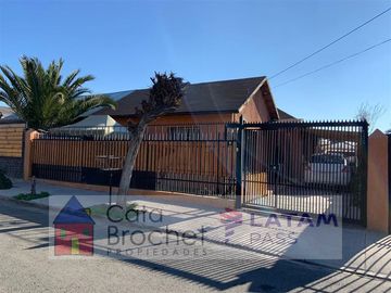 Casa en Venta en Amalia Amstrong / Paradero 20 Gran Avenida