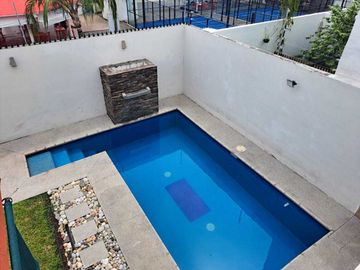 Casa en Venta en Residencial Esmeralda Norte, Colima, Colima.