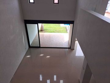 Casa en Venta en Residencial Esmeralda Norte, Colima, Colima.