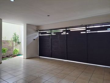 Casa en Venta en Residencial Esmeralda Norte, Colima, Colima.