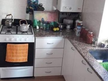 VENTA DEPTO SEMINUEVO 2 AMBIENTES CON DOS BAÑOS EN LA PERLA