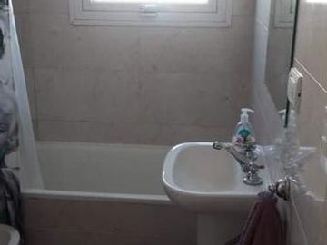 VENTA DEPTO SEMINUEVO 2 AMBIENTES CON DOS BAÑOS EN LA PERLA