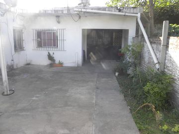 Casa  en venta en Gregorio De Laferrere