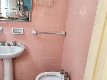 Casa con 2 Departamentos Venta en BLOCK - Temperley