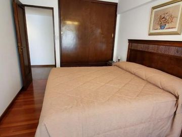 PISO 3 AMBIENTES EN ARENALES Y ROCA