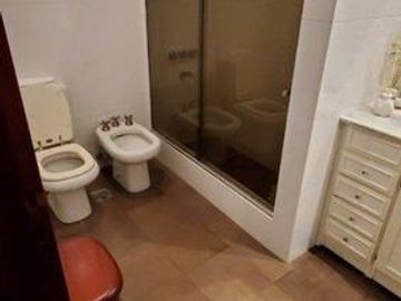 PISO 3 AMBIENTES EN ARENALES Y ROCA