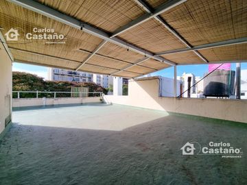 PH 4 Amb. en Planta Alta sobre Av. Maipú