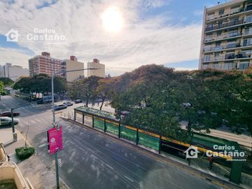 PH 4 Amb. en Planta Alta sobre Av. Maipú