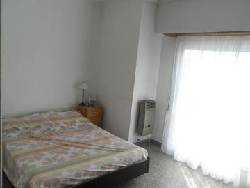 CASA 4 AMBIENTES EN PLANTA ALTA SOBRE RUTA 88