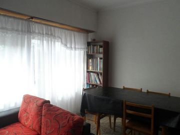 CASA 4 AMBIENTES EN PLANTA ALTA SOBRE RUTA 88