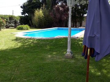 CASA QUINTA SOBRE LOTE DE 7600M2 EN CAMINO VIEJO A MIRAMAR