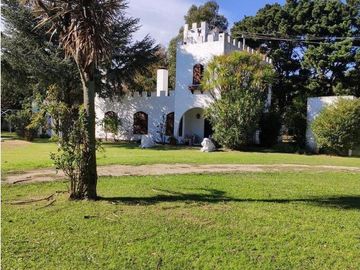 CASA QUINTA SOBRE LOTE DE 7600M2 EN CAMINO VIEJO A MIRAMAR