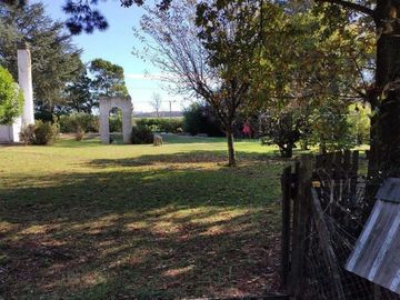 CASA QUINTA SOBRE LOTE DE 7600M2 EN CAMINO VIEJO A MIRAMAR