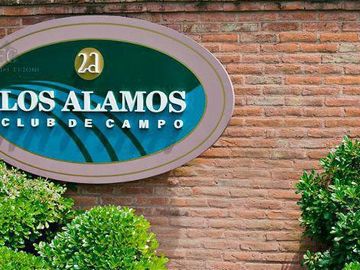 Casa en Barrio Privado Los Alamos Club de Campo, Ibarlucea desde 270.000 USD