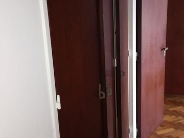 Departamento 3 ambientes piso alto. Olivos