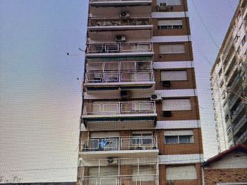 Departamento 3 ambientes piso alto. Olivos
