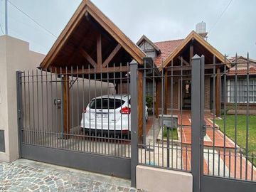 Casa en Temperley Este