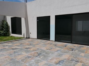 CASA EN VENTA LOMAS DE VERGELES AGUASCALIENTES