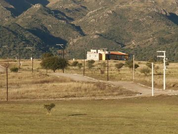 LOTES Y HECTAREAS EN COUNTRY PRIVADO. CON VISTA PANORAMICA.  .   GRAN OPORTUNIDAD  !!!!!  HERMOSOS LOTES DE 2.500.- A 6.000.- mts2 y/o HECTAREAS.  .  