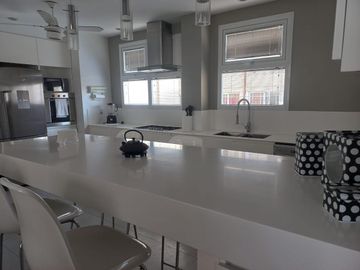 Magnifico departamento en edificio francés único!