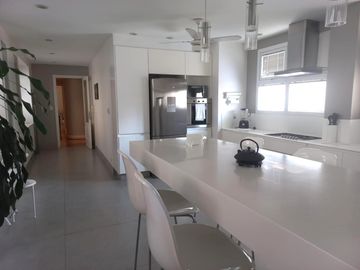 Magnifico departamento en edificio francés único!