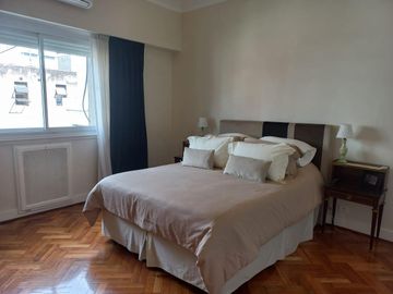 Magnifico departamento en edificio francés único!