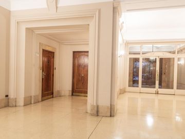 Magnifico departamento en edificio francés único!