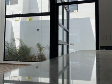 Casa en venta en fracc. frente a la UDLAP, Cholula.