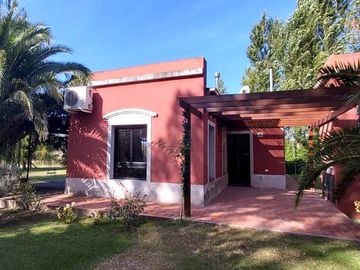 Casa - Salvador Maria Lobos
