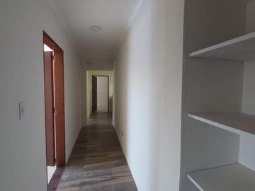 Casa - Salvador Maria Lobos