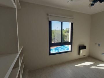 Casa - Salvador Maria Lobos