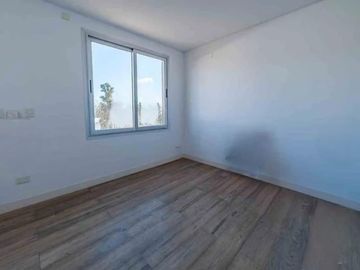 Duplex en Complejo Green Village Pilar