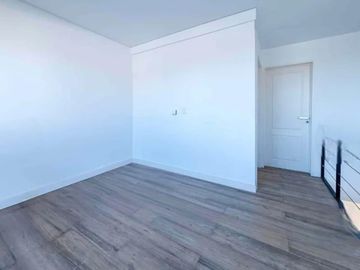 Duplex en Complejo Green Village Pilar
