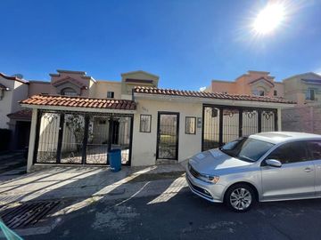 Casa con terreno excedente Urbiquinta