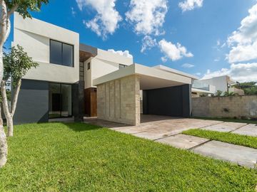 Casa en venta en Mérida, Privada La Rejoyada, Komchen ( L. 339)