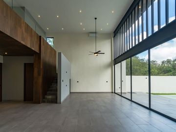 Casa en venta en Mérida, Privada La Rejoyada, Komchen ( L. 339)