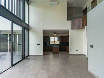 Casa en venta en Mérida, Privada La Rejoyada, Komchen ( L. 339)
