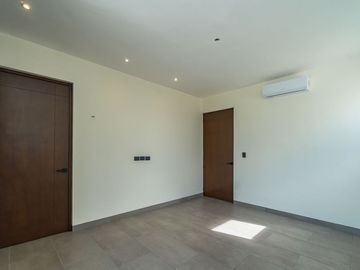 Casa en venta en Mérida, Privada La Rejoyada, Komchen ( L. 339)