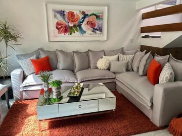 CASA  SOLA EN TLALPAN CERCA DEL TEC DE MONTERREY