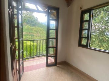 VENTA CASA CAMPESTRE - CALARCA