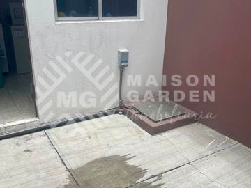 Casa en Venta en El Mirador ideal para oficinas o consultorios