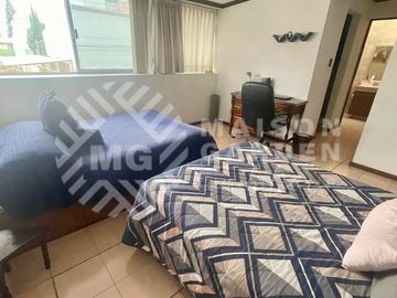 Casa en Venta en El Mirador ideal para oficinas o consultorios