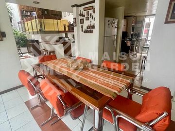 Casa en Venta en El Mirador ideal para oficinas o consultorios