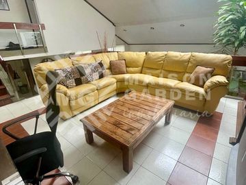 Casa en Venta en El Mirador ideal para oficinas o consultorios