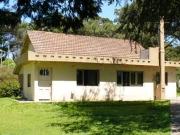 Quinta de 7500m2 con casas, galpones, y stud para caballos