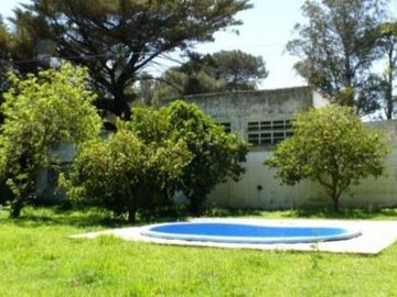 Quinta de 7500m2 con casas, galpones, y stud para caballos