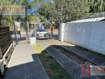 Dúplex 4 ambientes en venta en Ituzaingó