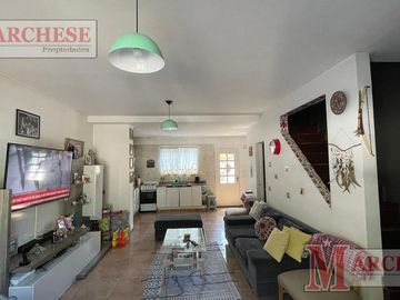 Dúplex 4 ambientes en venta en Ituzaingó
