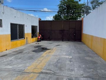 CASA-BODEGA EN VENTA EN CAMPECHE: AVENIDA GOBERNADORES