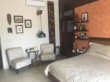 CASA EN VENTA EN CAMPECHE: FRACC. LOMAS DEL CASTILLO